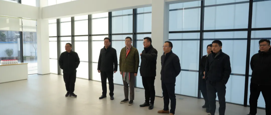 嘉定區(qū)委副書(shū)記吳杰一行蒞臨鴻翼數(shù)據(jù)要素產(chǎn)業(yè)園調(diào)研指導(dǎo)